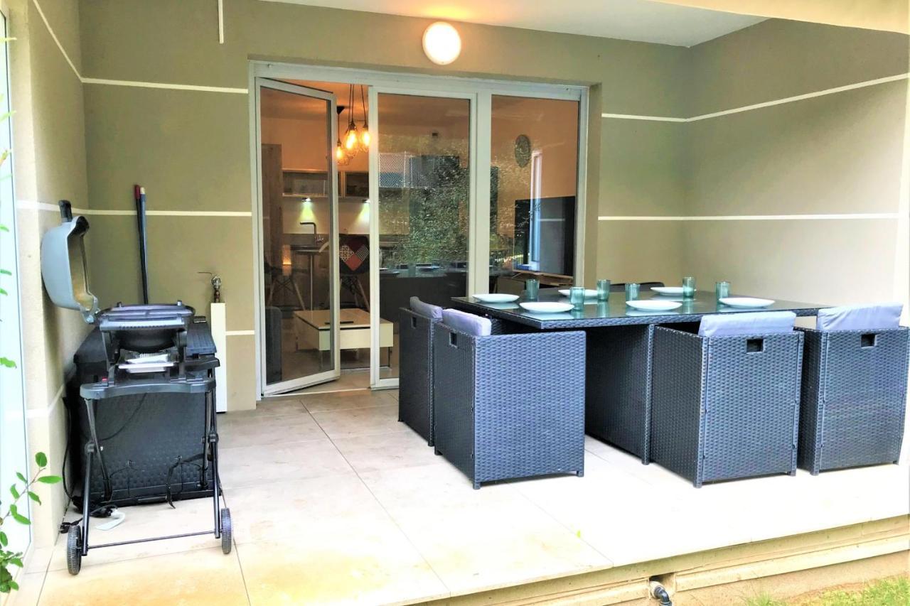 Centre Les Pins 1 Bedroom With Ac, Swimming Pool And Parking